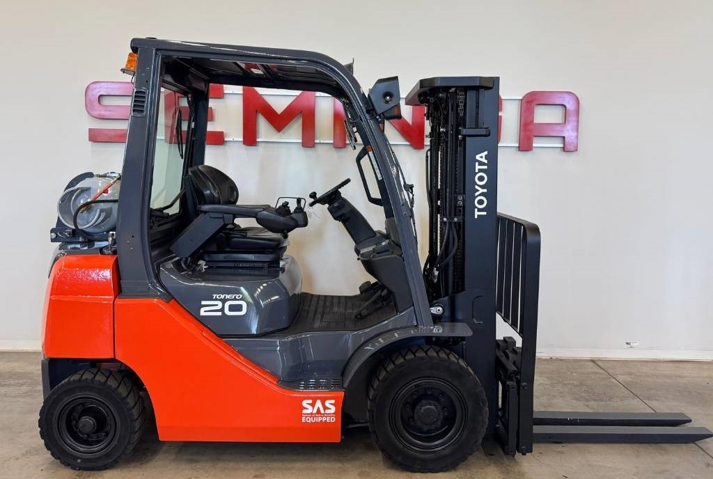 Toyota 10886 02-8FGF20F - LPG heftruck: afbeelding 2 Toyota 10886 02-8FGF20F - LPG heftruck: afbeelding 2