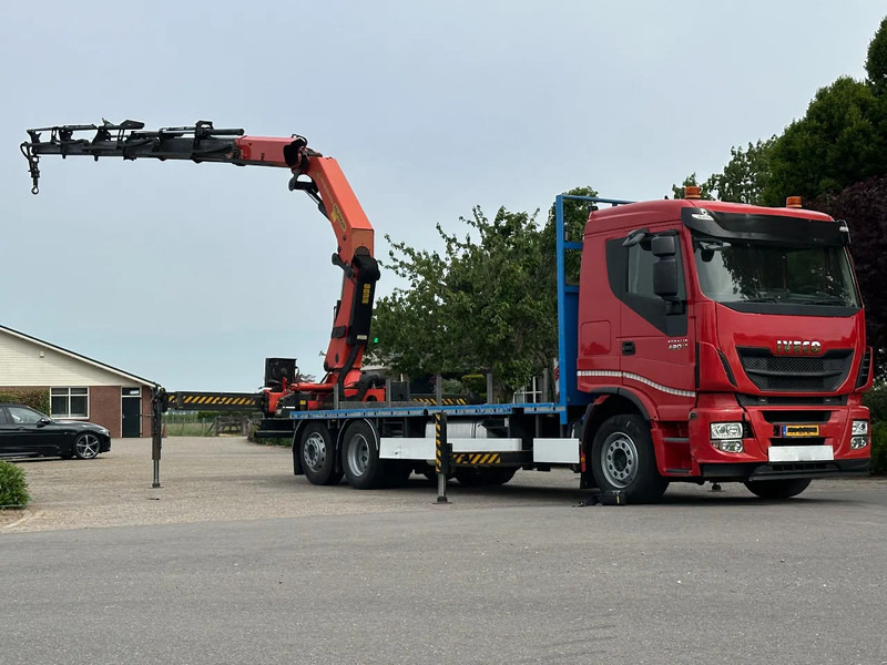 Iveco Stralis 420 !KRAAN/CRANE/GRUE/ Palfinger 42TM!! RADIO REMOTE!! EURO 6!!NL truck! - Kraanwagen: afbeelding 1 Iveco Stralis 420 !KRAAN/CRANE/GRUE/ Palfinger 42TM!! RADIO REMOTE!! EURO 6!!NL truck! - Kraanwagen: afbeelding 1