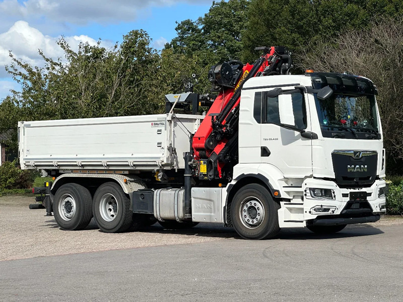 MAN TGS 26.430 2022!EURO6!! 6x2!! PALFINGER 23tm+JIB+LIER/WINCH!!DREISEITEN KIPPER/BORDMATIC!!9tkm - Kipper vrachtwagen, Kraanwagen: afbeelding 4 MAN TGS 26.430 2022!EURO6!! 6x2!! PALFINGER 23tm+JIB+LIER/WINCH!!DREISEITEN KIPPER/BORDMATIC!!9tkm - Kipper vrachtwagen, Kraanwagen: afbeelding 4