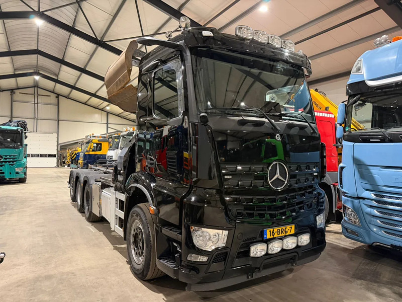 Mercedes-Benz Arocs COMING SOON!! 3745 Z-crane/HOOK, 2021!! TOP!! - Haakarmsysteem vrachtwagen, Kraanwagen: afbeelding 1 Mercedes-Benz Arocs COMING SOON!! 3745 Z-crane/HOOK, 2021!! TOP!! - Haakarmsysteem vrachtwagen, Kraanwagen: afbeelding 1