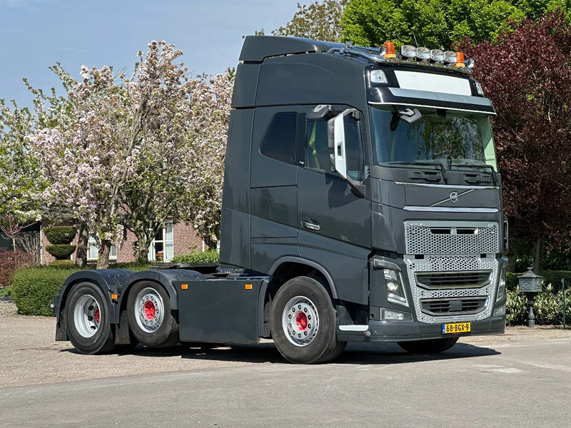 Volvo FH 16 750!!6x2!!ONLY 318TKM!! - Trekker: afbeelding 3 Volvo FH 16 750!!6x2!!ONLY 318TKM!! - Trekker: afbeelding 3
