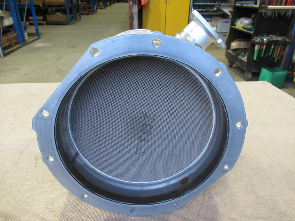 CNH 84389504 - - Geluiddemper/ Uitlaatsysteem voor Bouwmachine: afbeelding 2 CNH 84389504 - - Geluiddemper/ Uitlaatsysteem voor Bouwmachine: afbeelding 2