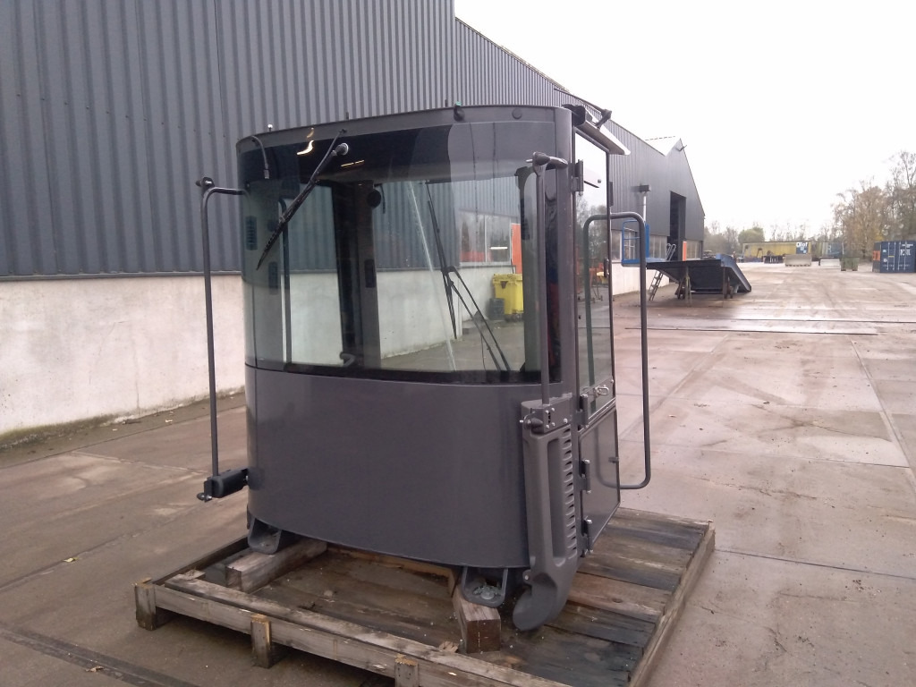 Case 84483623 - 84338702 - Cabine voor Bouwmachine: afbeelding 3 Case 84483623 - 84338702 - Cabine voor Bouwmachine: afbeelding 3