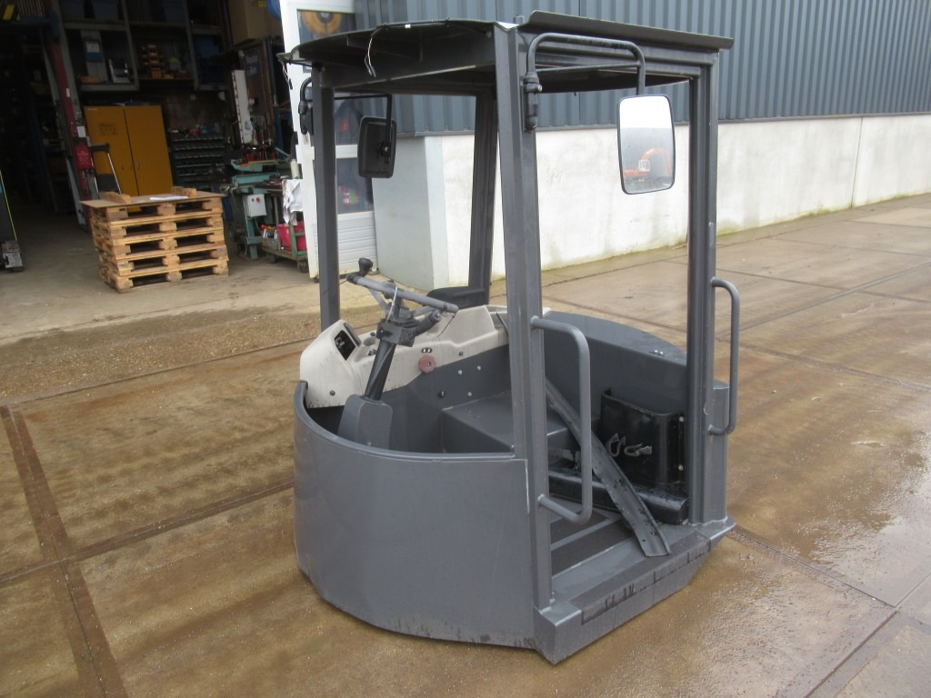 Case 87681392 - - Cabine voor Bouwmachine: afbeelding 2 Case 87681392 - - Cabine voor Bouwmachine: afbeelding 2