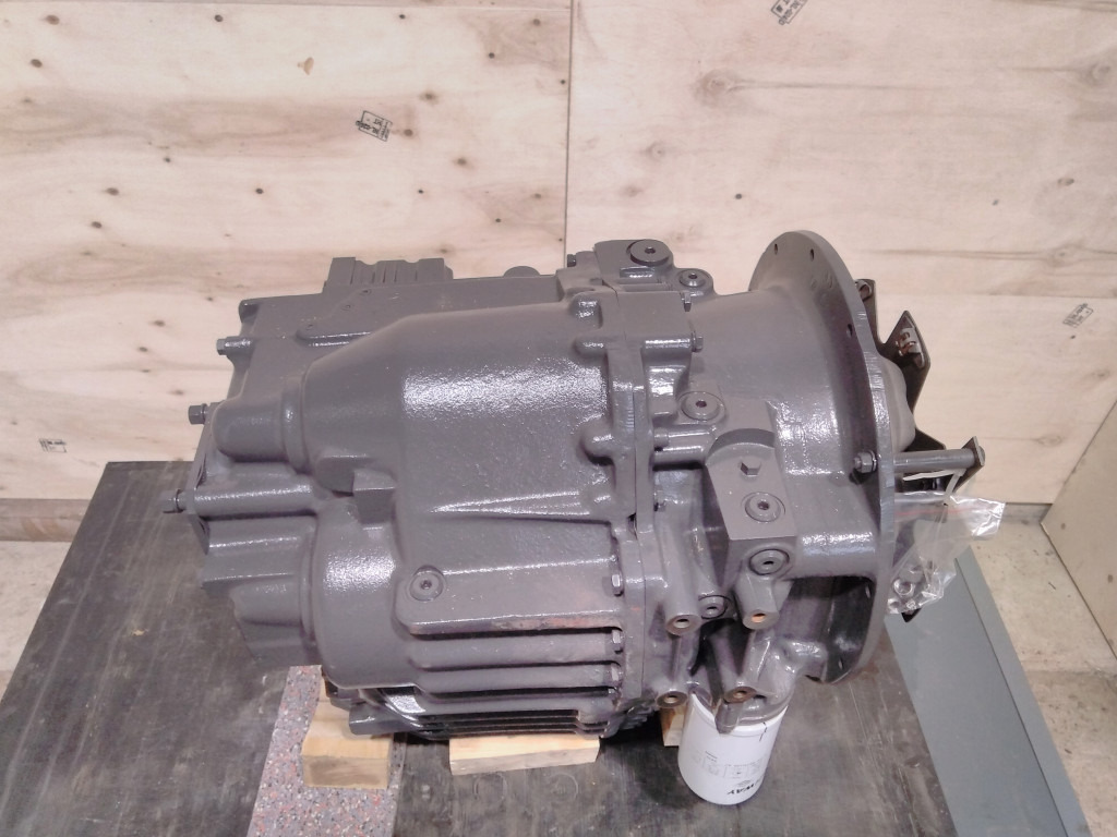 Case 87749355 - 87571324 - Versnellingsbak voor Bouwmachine: afbeelding 5 Case 87749355 - 87571324 - Versnellingsbak voor Bouwmachine: afbeelding 5