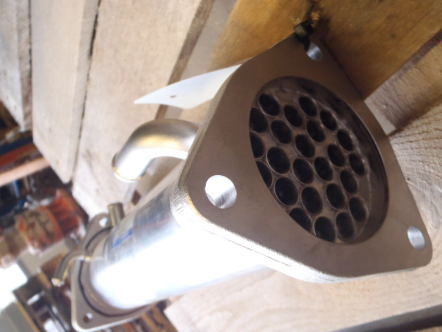 Case 8976067182 - EGR koeler voor Landbouwmachine: afbeelding 2 Case 8976067182 - EGR koeler voor Landbouwmachine: afbeelding 2