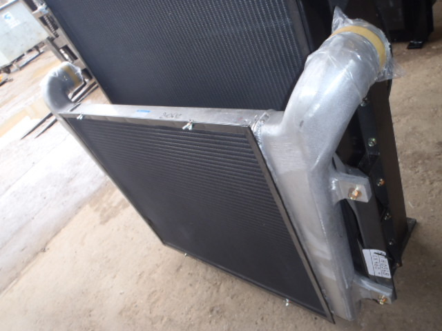 Case LN00100 - Intercooler voor Bouwmachine: afbeelding 1 Case LN00100 - Intercooler voor Bouwmachine: afbeelding 1