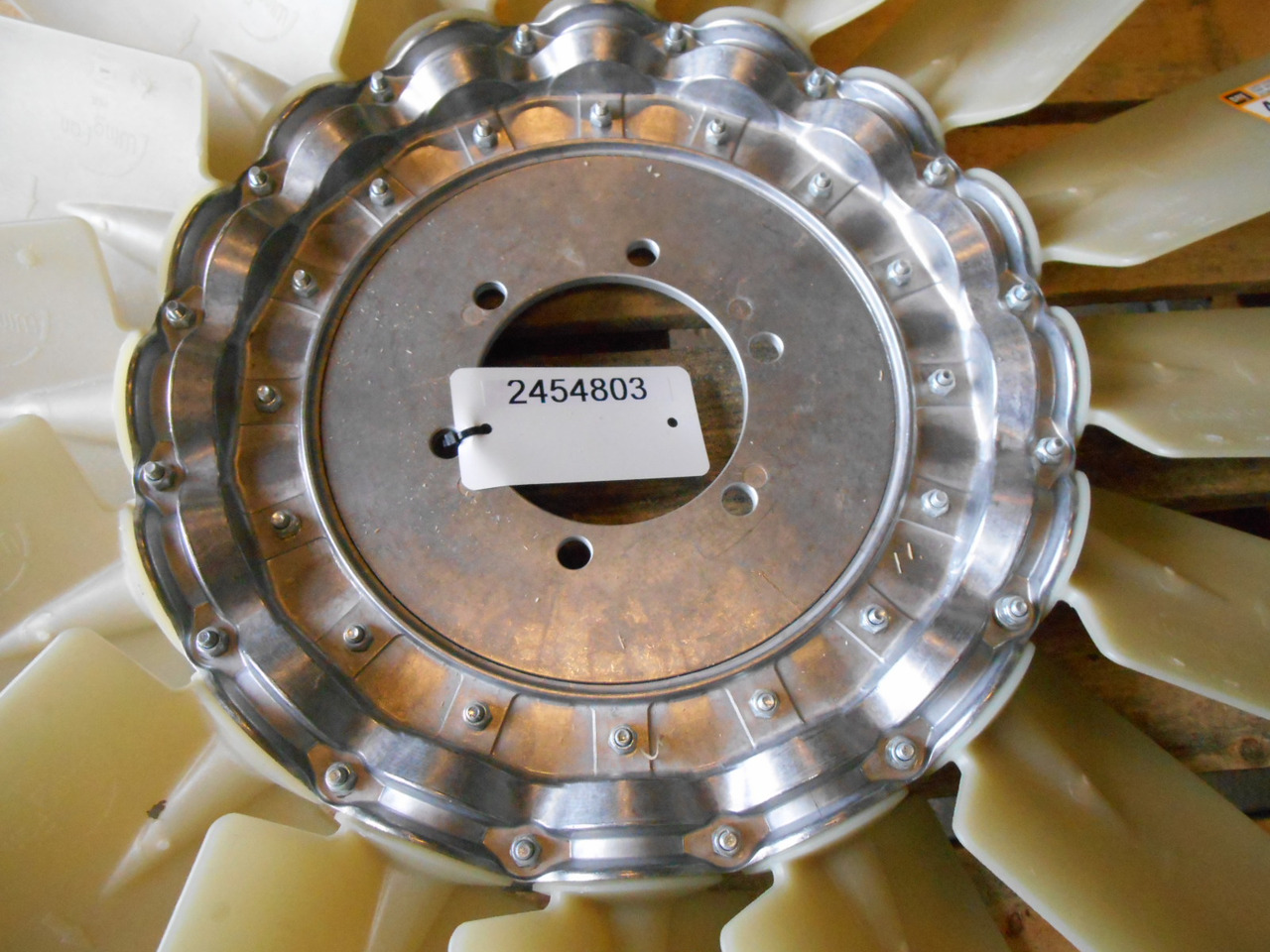 Caterpillar 4021897 - - Ventilator voor Bouwmachine: afbeelding 2 Caterpillar 4021897 - - Ventilator voor Bouwmachine: afbeelding 2