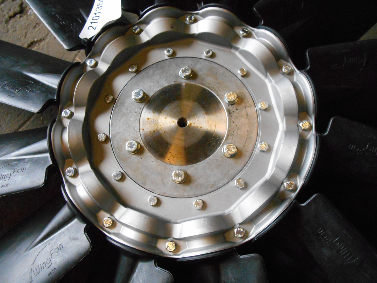 Caterpillar 5348410 - 2101350 - Ventilator voor Bouwmachine: afbeelding 2 Caterpillar 5348410 - 2101350 - Ventilator voor Bouwmachine: afbeelding 2