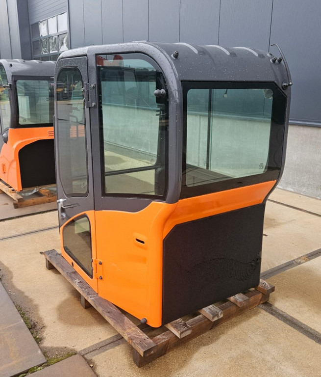 Doosan 220101-00070 - K1029788 - Cabine voor Bouwmachine: afbeelding 3 Doosan 220101-00070 - K1029788 - Cabine voor Bouwmachine: afbeelding 3
