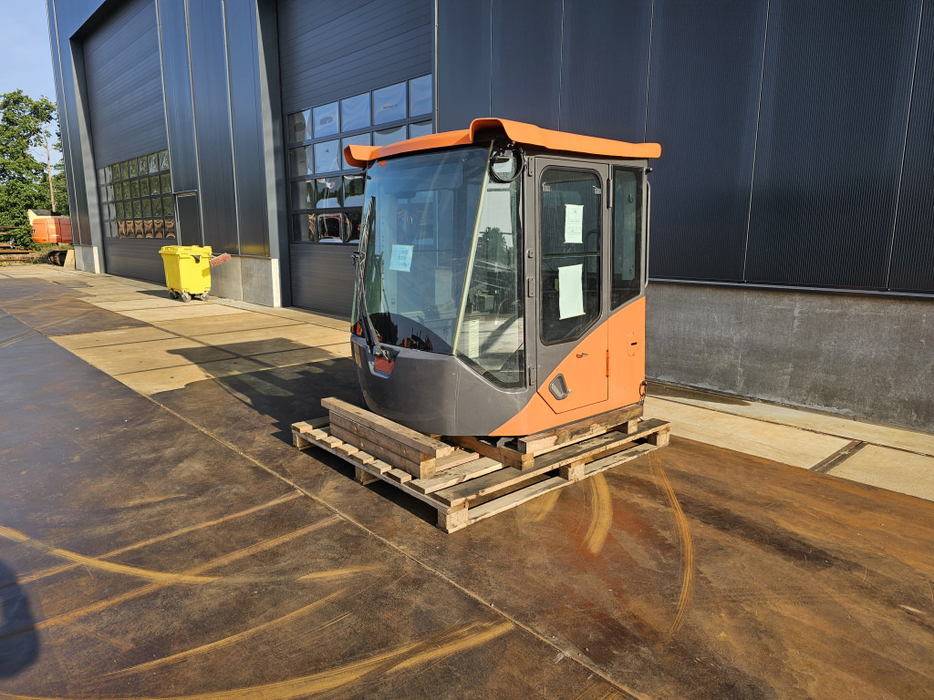 Doosan 220101-00229T - Cabine voor Bouwmachine: afbeelding 1 Doosan 220101-00229T - Cabine voor Bouwmachine: afbeelding 1