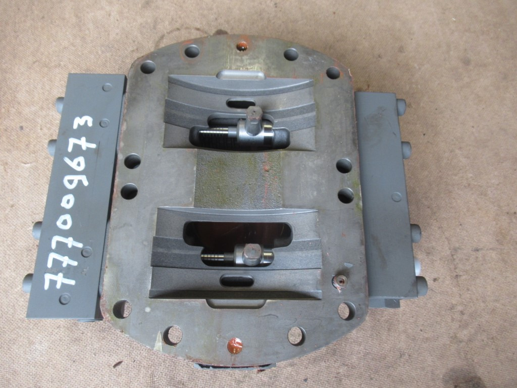 Hitachi 4217020 - - Oliepomp voor Bouwmachine: afbeelding 1 Hitachi 4217020 - - Oliepomp voor Bouwmachine: afbeelding 1