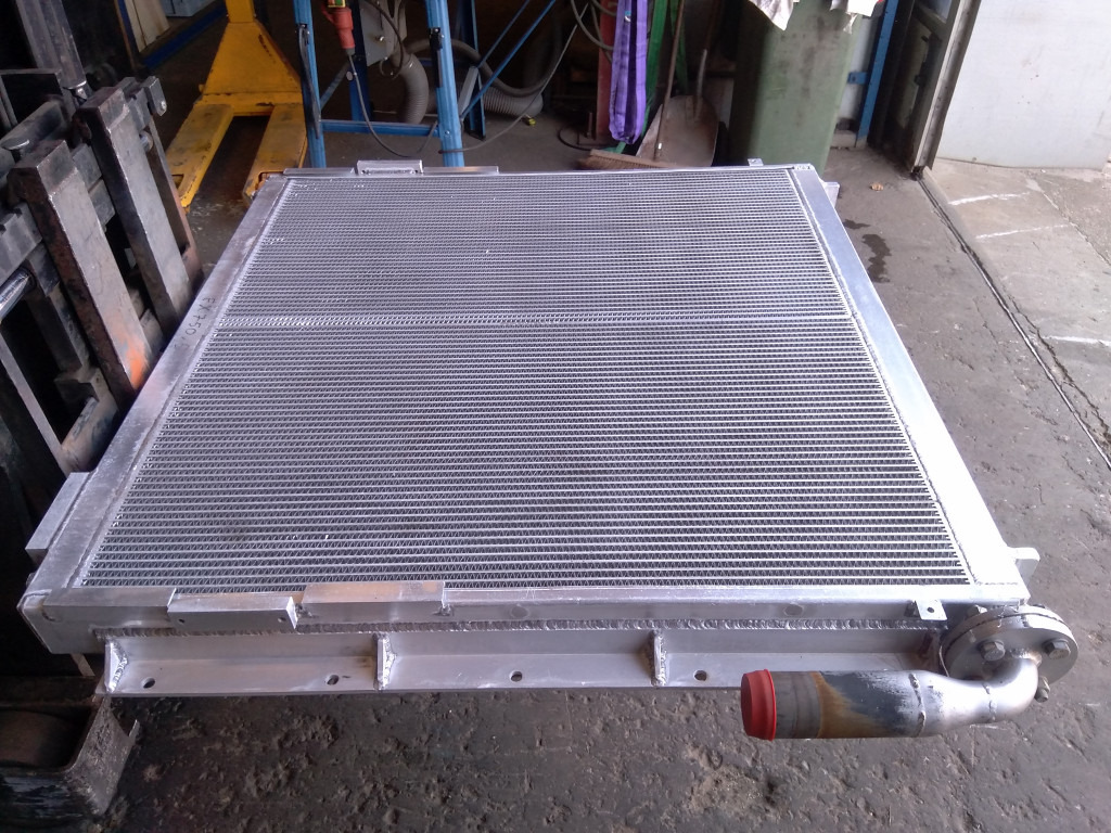 Hitachi 4406230 - Oliekoeler voor Bouwmachine: afbeelding 3 Hitachi 4406230 - Oliekoeler voor Bouwmachine: afbeelding 3