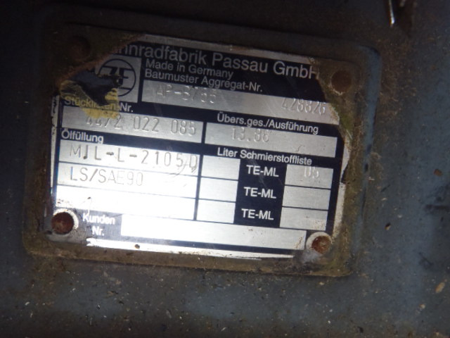 Hitachi 4479264 - Achterass voor Bouwmachine: afbeelding 3 Hitachi 4479264 - Achterass voor Bouwmachine: afbeelding 3