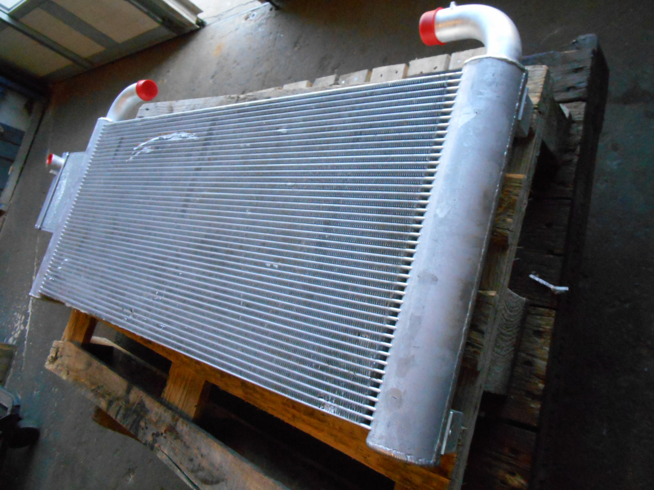 Hitachi 4648857 - Oliekoeler voor Bouwmachine: afbeelding 2 Hitachi 4648857 - Oliekoeler voor Bouwmachine: afbeelding 2