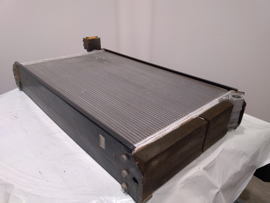 Hitachi 4655019 - Oliekoeler voor Bouwmachine: afbeelding 2 Hitachi 4655019 - Oliekoeler voor Bouwmachine: afbeelding 2