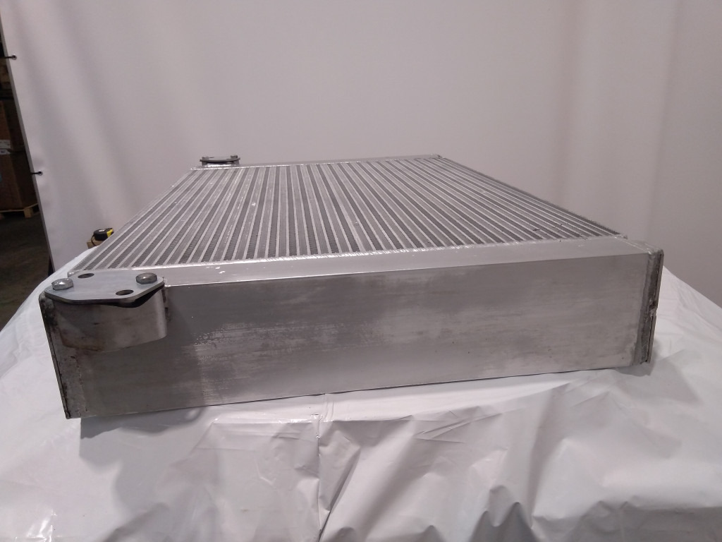 Hitachi 4682425 - Oliekoeler voor Bouwmachine: afbeelding 2 Hitachi 4682425 - Oliekoeler voor Bouwmachine: afbeelding 2