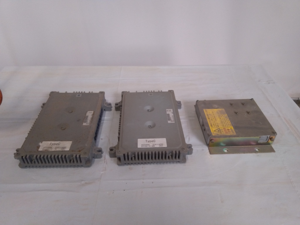 Hitachi 9254986 - ECU voor Bouwmachine: afbeelding 1 Hitachi 9254986 - ECU voor Bouwmachine: afbeelding 1