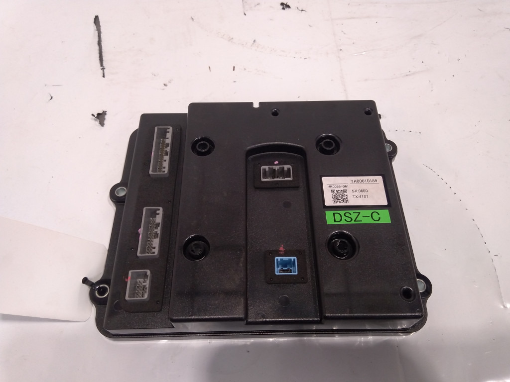 Hitachi YA00010189 - ECU voor Bouwmachine: afbeelding 2 Hitachi YA00010189 - ECU voor Bouwmachine: afbeelding 2