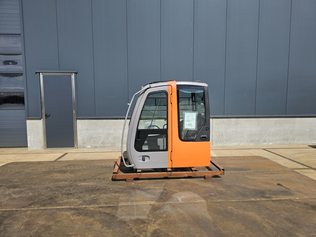 Hitachi ZX-1 Short Swing - 9214978 - Cabine voor Bouwmachine: afbeelding 1 Hitachi ZX-1 Short Swing - 9214978 - Cabine voor Bouwmachine: afbeelding 1
