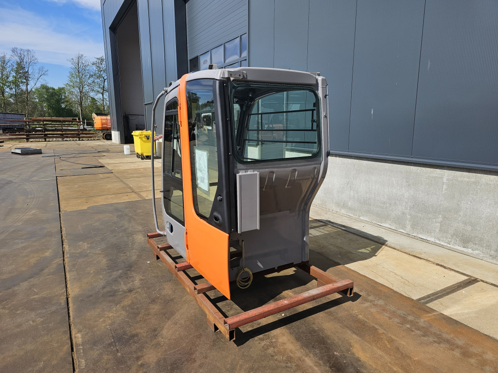 Hitachi ZX-1 Short Swing - 9230646 - Cabine voor Bouwmachine: afbeelding 2 Hitachi ZX-1 Short Swing - 9230646 - Cabine voor Bouwmachine: afbeelding 2