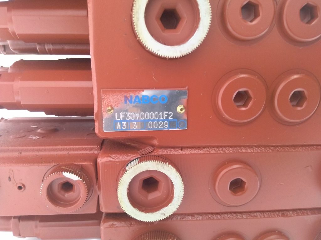 Nabco LF30V00001F2 - Hydraulische klep voor Bouwmachine: afbeelding 1 Nabco LF30V00001F2 - Hydraulische klep voor Bouwmachine: afbeelding 1
