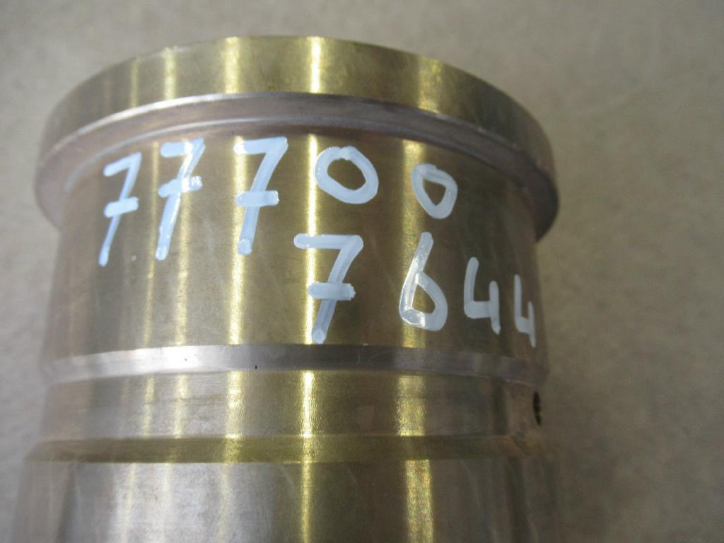 New Holland 1599587 - 73178201 - Zuigers/ Ringen/ Glijlagers voor Bouwmachine: afbeelding 3 New Holland 1599587 - 73178201 - Zuigers/ Ringen/ Glijlagers voor Bouwmachine: afbeelding 3