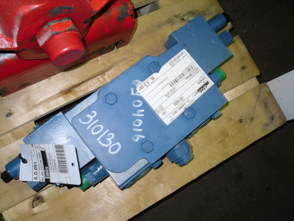 New Holland 6904016 - Hydraulische klep voor Bouwmachine: afbeelding 1 New Holland 6904016 - Hydraulische klep voor Bouwmachine: afbeelding 1