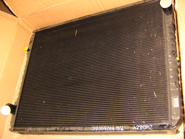 New Holland 71434060 - Radiateur voor Bouwmachine: afbeelding 1 New Holland 71434060 - Radiateur voor Bouwmachine: afbeelding 1