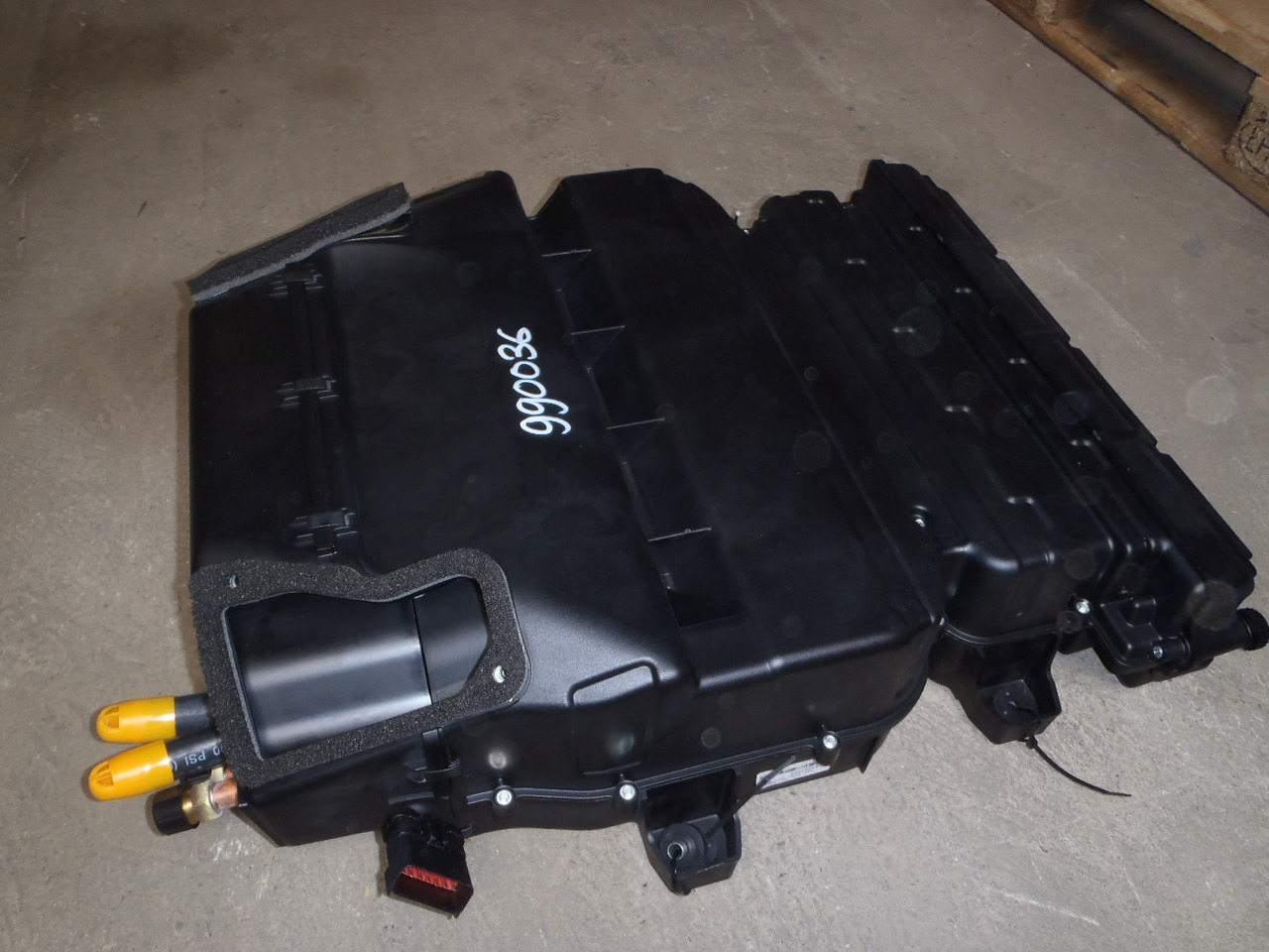 New Holland 84267544 - Verwarming/ Ventilatie voor Bouwmachine: afbeelding 1 New Holland 84267544 - Verwarming/ Ventilatie voor Bouwmachine: afbeelding 1