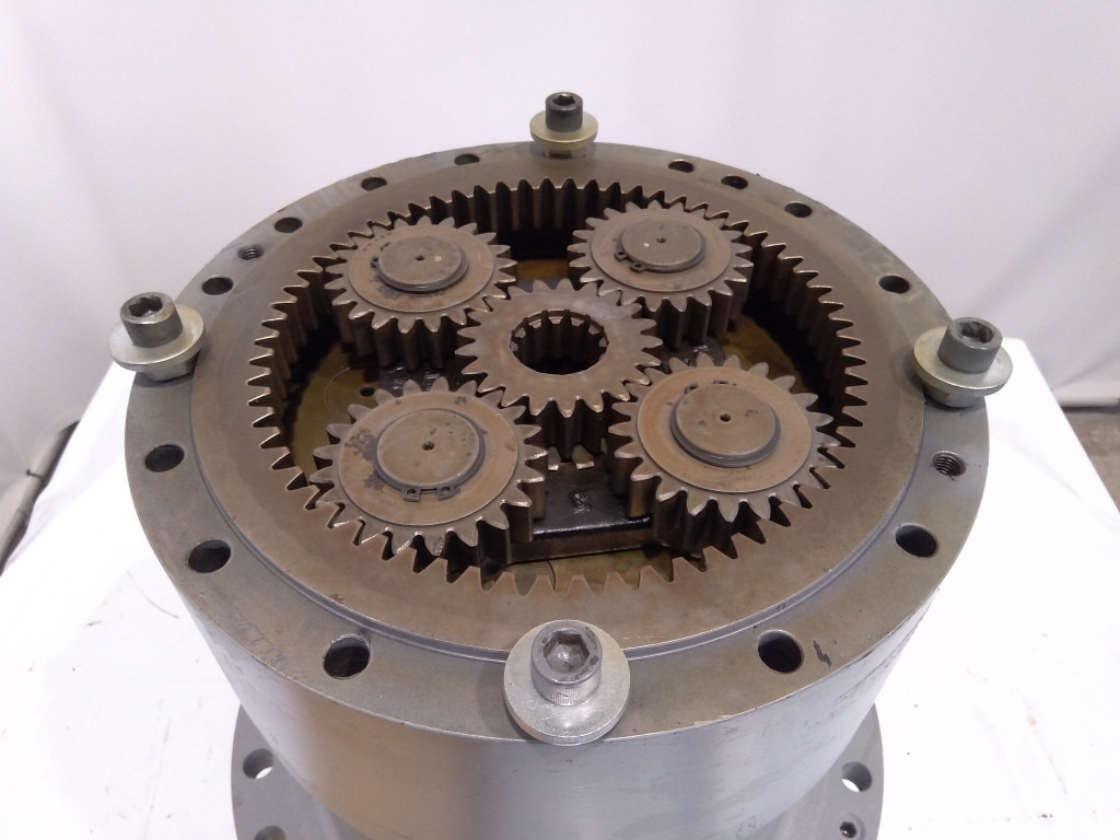 New Holland LS32W00006F1 - 72216687 - Zwenkmotor voor Landbouwmachine: afbeelding 2 New Holland LS32W00006F1 - 72216687 - Zwenkmotor voor Landbouwmachine: afbeelding 2