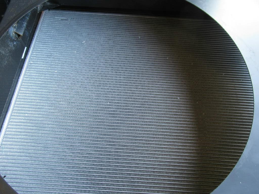 New Holland YN05P00034S001 - 87339771 - Radiateur voor Bouwmachine: afbeelding 5 New Holland YN05P00034S001 - 87339771 - Radiateur voor Bouwmachine: afbeelding 5