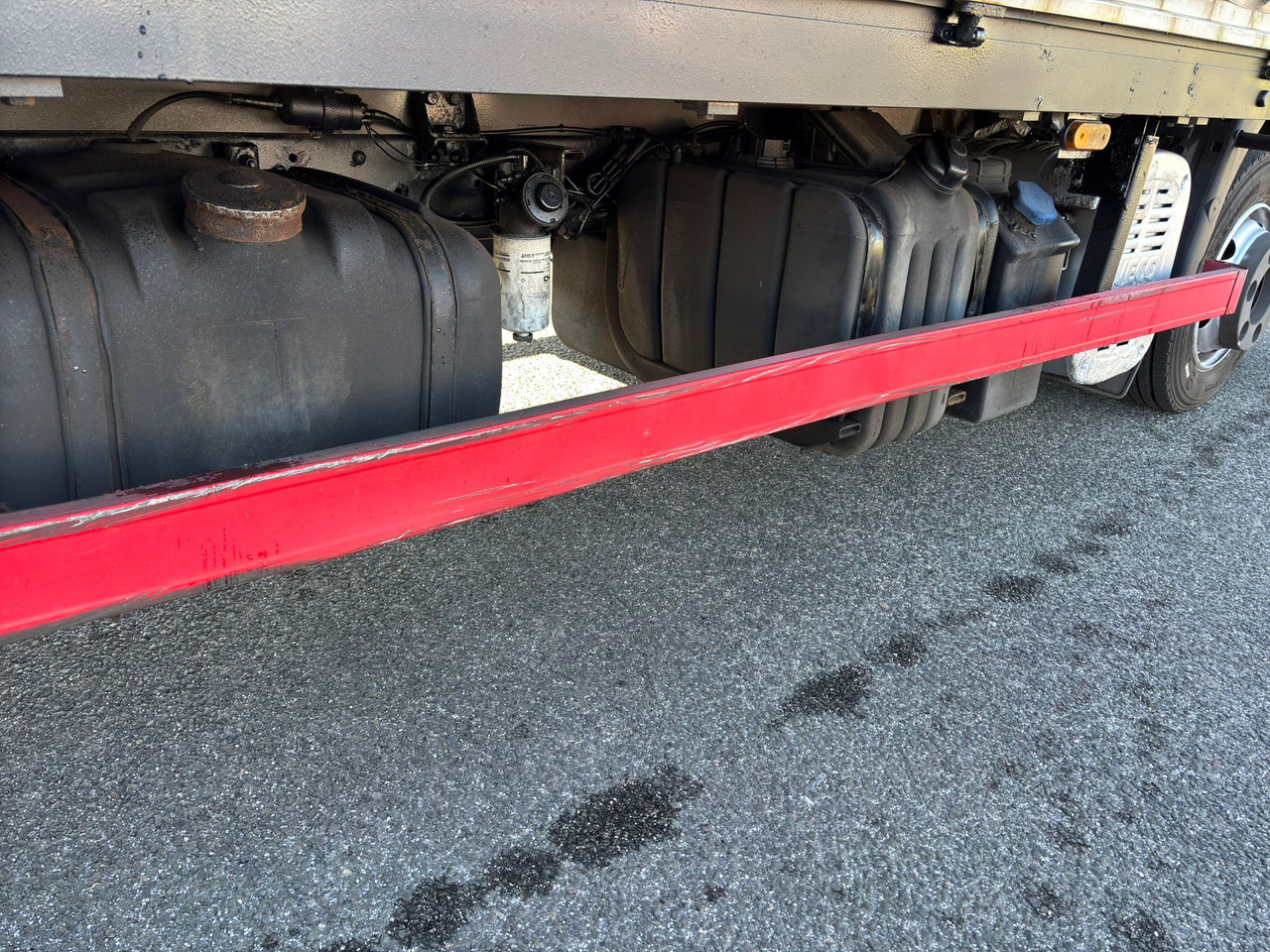 IVECO EuroCargo 160 ML75E16 - Schuifzeilen vrachtwagen: afbeelding 5 IVECO EuroCargo 160 ML75E16 - Schuifzeilen vrachtwagen: afbeelding 5