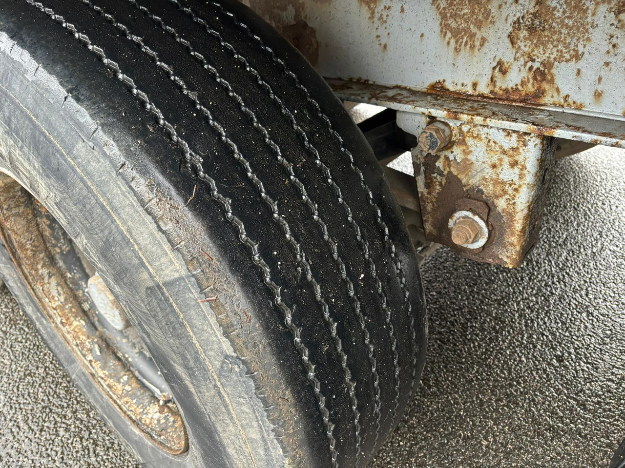 Open bak met boorden oplegger KRONE SD P: afbeelding 9 Open bak met boorden oplegger KRONE SD P: afbeelding 9