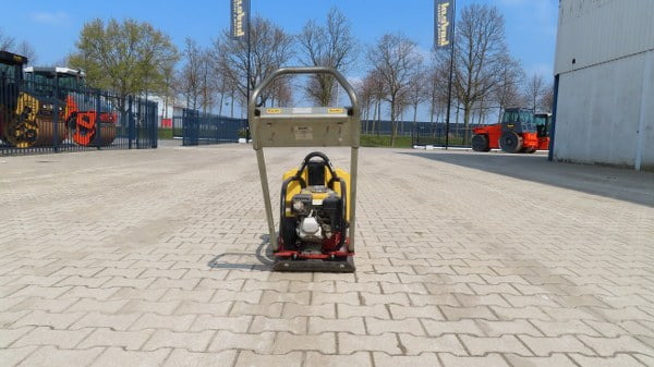 Dynapac LF 70 - Trilplaat: afbeelding 3 Dynapac LF 70 - Trilplaat: afbeelding 3