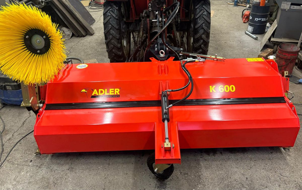Adler Adler K600/240 Kehrmaschine - Veeg: afbeelding 1 Adler Adler K600/240 Kehrmaschine - Veeg: afbeelding 1