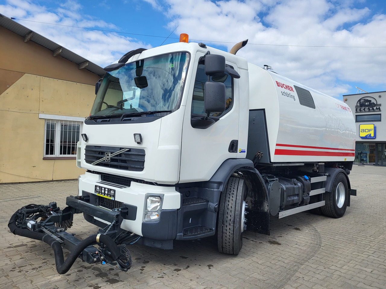 Volvo FE 320 two engines - Veegwagen: afbeelding 1 Volvo FE 320 two engines - Veegwagen: afbeelding 1