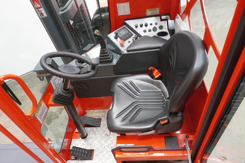 Combilift C4000 - 4-weg zijlader: afbeelding 3 Combilift C4000 - 4-weg zijlader: afbeelding 3