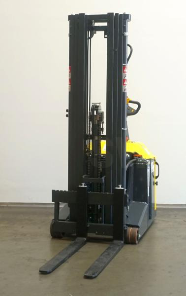 Combilift CS1250 - Stapelaar: afbeelding 2 Combilift CS1250 - Stapelaar: afbeelding 2
