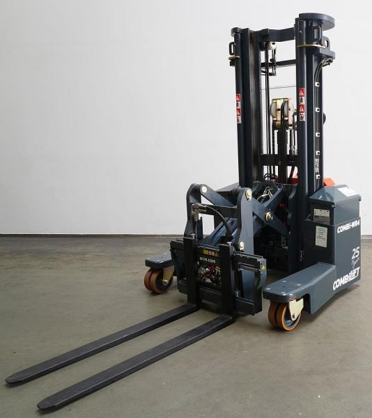 Combilift WR4 - 4-weg zijlader: afbeelding 1 Combilift WR4 - 4-weg zijlader: afbeelding 1