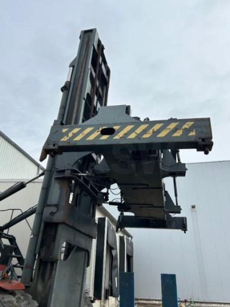Linde C 400/4 356 - Diesel heftruck: afbeelding 3 Linde C 400/4 356 - Diesel heftruck: afbeelding 3