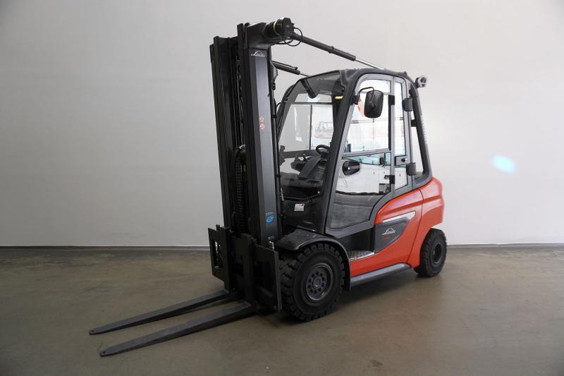 Linde H 30 D 1202 - Diesel heftruck: afbeelding 1 Linde H 30 D 1202 - Diesel heftruck: afbeelding 1