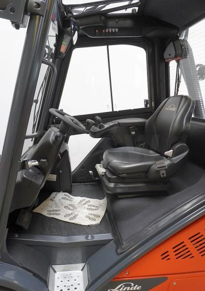 Linde H 30 D (3A) EVO 393-02 - Diesel heftruck: afbeelding 3 Linde H 30 D (3A) EVO 393-02 - Diesel heftruck: afbeelding 3