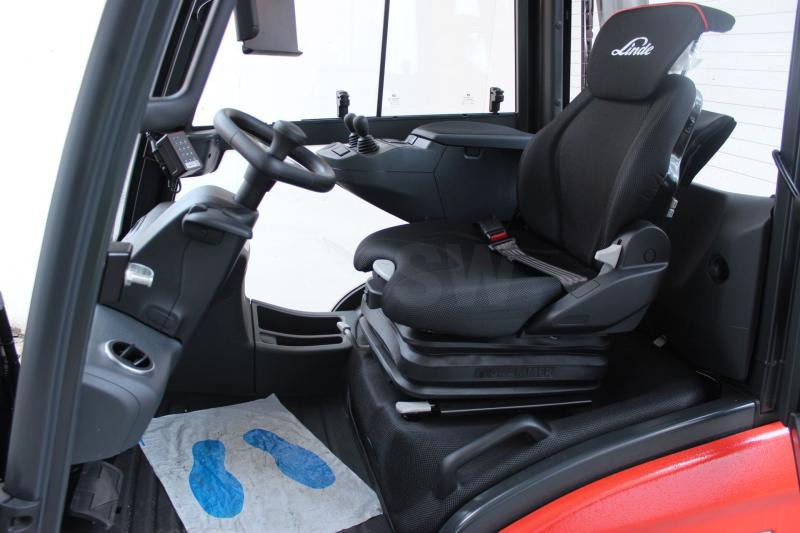 Linde H 35 D 1202 - Diesel heftruck: afbeelding 3 Linde H 35 D 1202 - Diesel heftruck: afbeelding 3