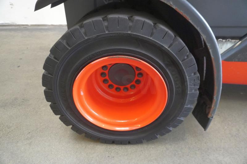Linde H 35 D (3A) EVO 393-02 - Diesel heftruck: afbeelding 5 Linde H 35 D (3A) EVO 393-02 - Diesel heftruck: afbeelding 5