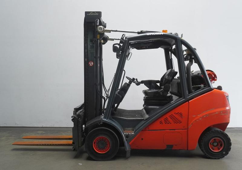Linde H 35 T 393 - LPG heftruck: afbeelding 4 Linde H 35 T 393 - LPG heftruck: afbeelding 4