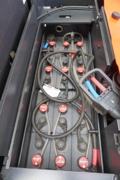 Linde V 10-02 5212-02 - Orderverzameltruck: afbeelding 5 Linde V 10-02 5212-02 - Orderverzameltruck: afbeelding 5