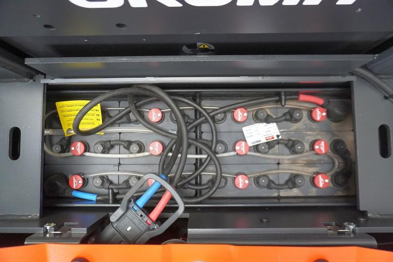 Linde V 10-02 5212-02 - Orderverzameltruck: afbeelding 5 Linde V 10-02 5212-02 - Orderverzameltruck: afbeelding 5
