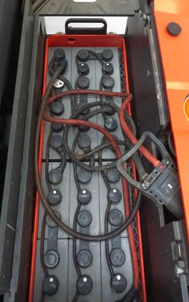 Linde V 10 5212 - Orderverzameltruck: afbeelding 5 Linde V 10 5212 - Orderverzameltruck: afbeelding 5