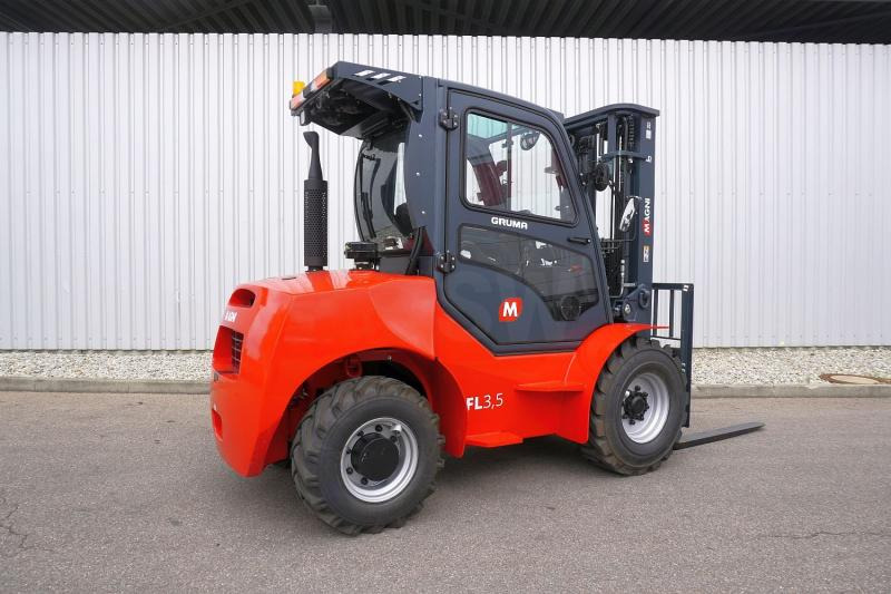 Magni FL3,5 - Ruw terrein heftruck: afbeelding 2 Magni FL3,5 - Ruw terrein heftruck: afbeelding 2